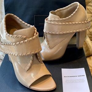 2️⃣✖️♓️🅿️ 🦘Alexander Wang Cecilia Whipstich Open Toe Booties🦘